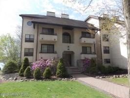 9 Midlake Dr 101