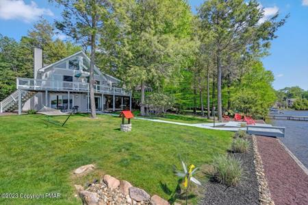 14 Longfellow Circle