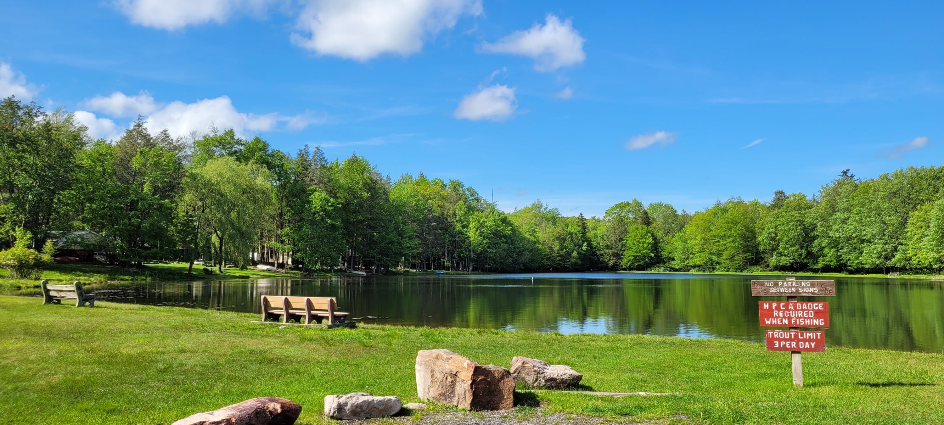 Image 4: Fishing Lake - walking distance