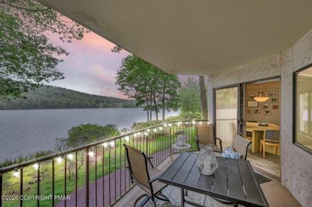 59 Midlake Drive