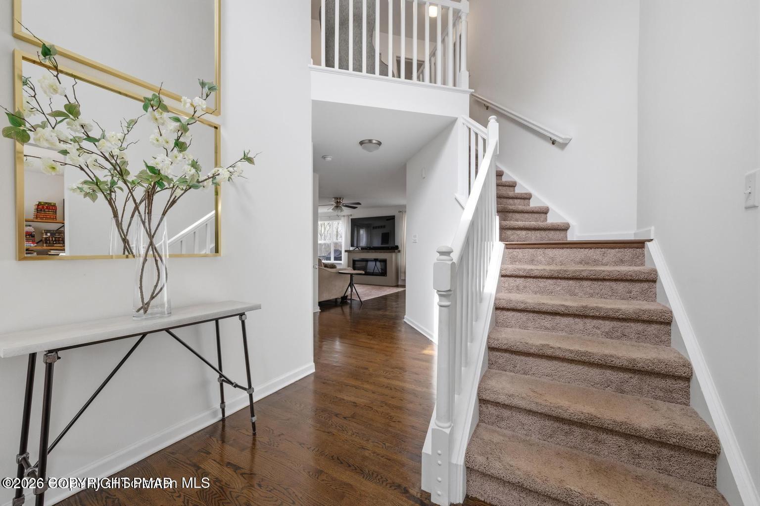 Image 4: 4 - Copy - Copy