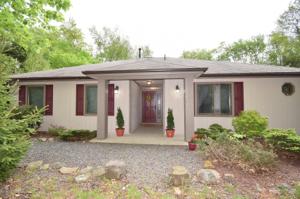 220 Sweet Briar Rd