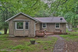 111 Chestnut Ln