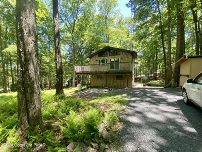 2525 Hawk View Court