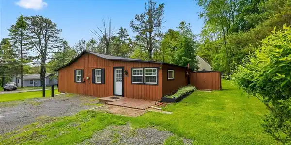 4421 Arrow Lane