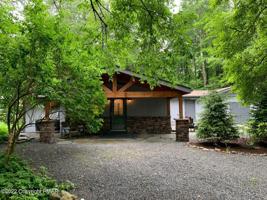 310 Meadowbrook Ct