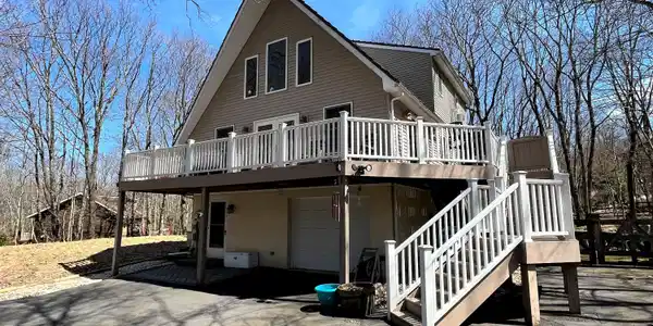 6 White Birch Lane