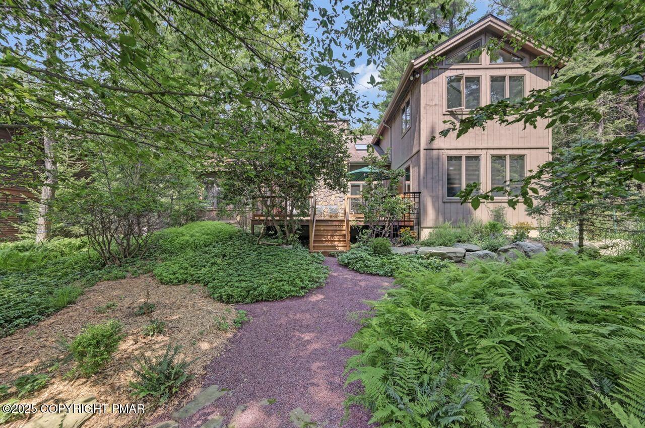Image 2: 5120 Woodland Ave 06 Large