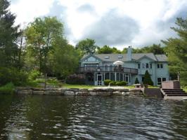 6228 Lakeview Drive