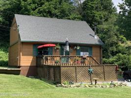 1295 Glade Dr
