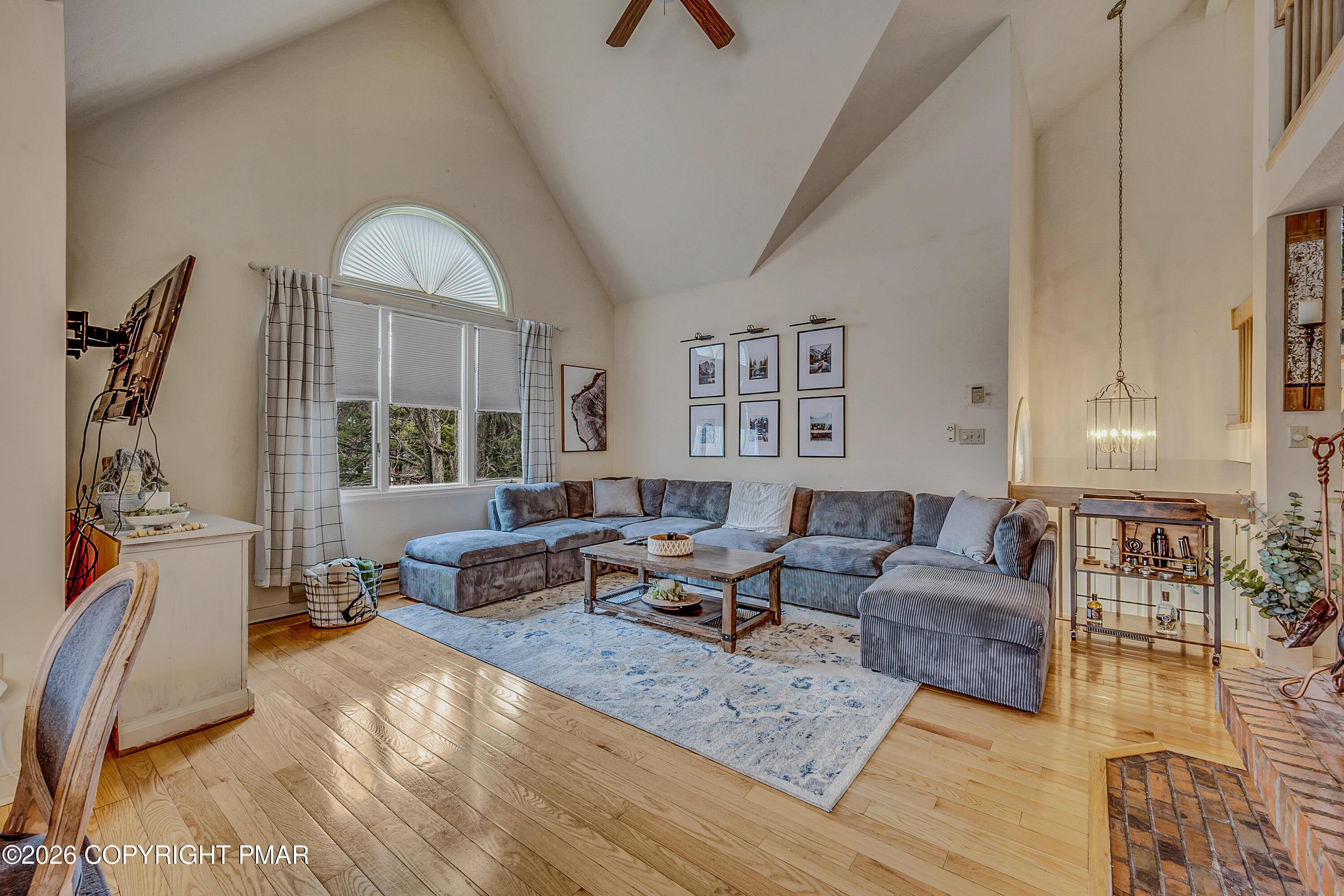 Image 3: Rockspring_-20