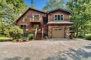 3147 Lakeview Ter