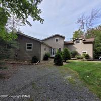 60 Longfellow Cir
