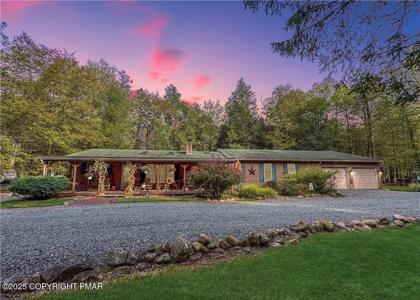 40 Lakeside Lane