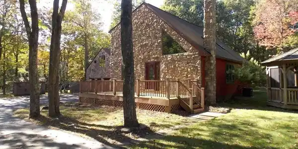 115 Behrens Rd
