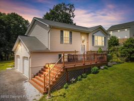 115 Lilac Ln