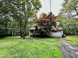 115 Mahoning Dr