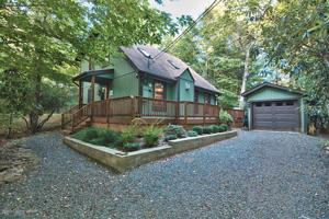 1110 Cedar Knoll Way