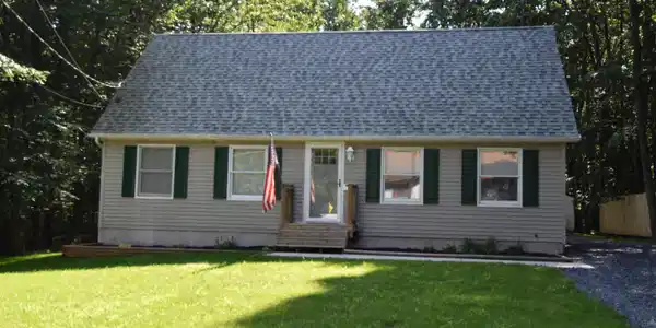 4389 Greenwood Drive