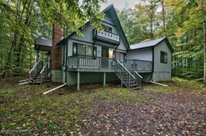 222 Croasdale Ct