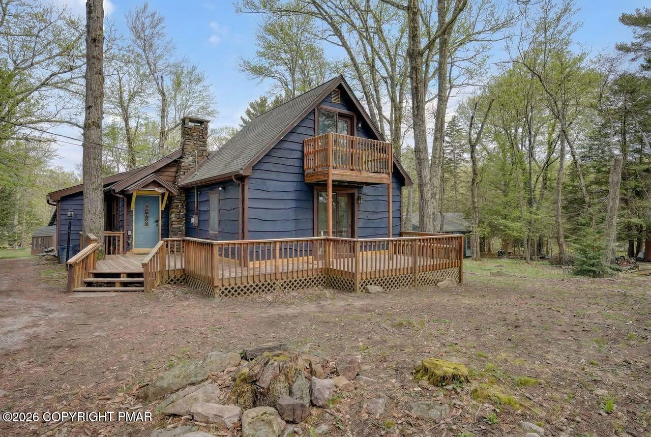 Image 1: 8 Buttonwood Rd 01 Large