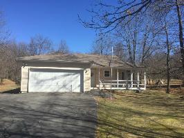 15 Locust Ln