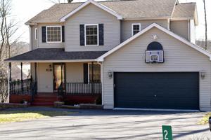 211 Hobbit Dr