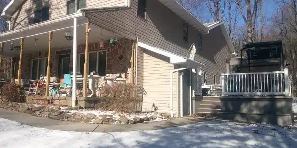 4830 Buck Lane