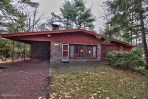 61 Greenwood Rd
