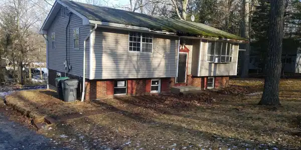 115 Slaymaker Rd