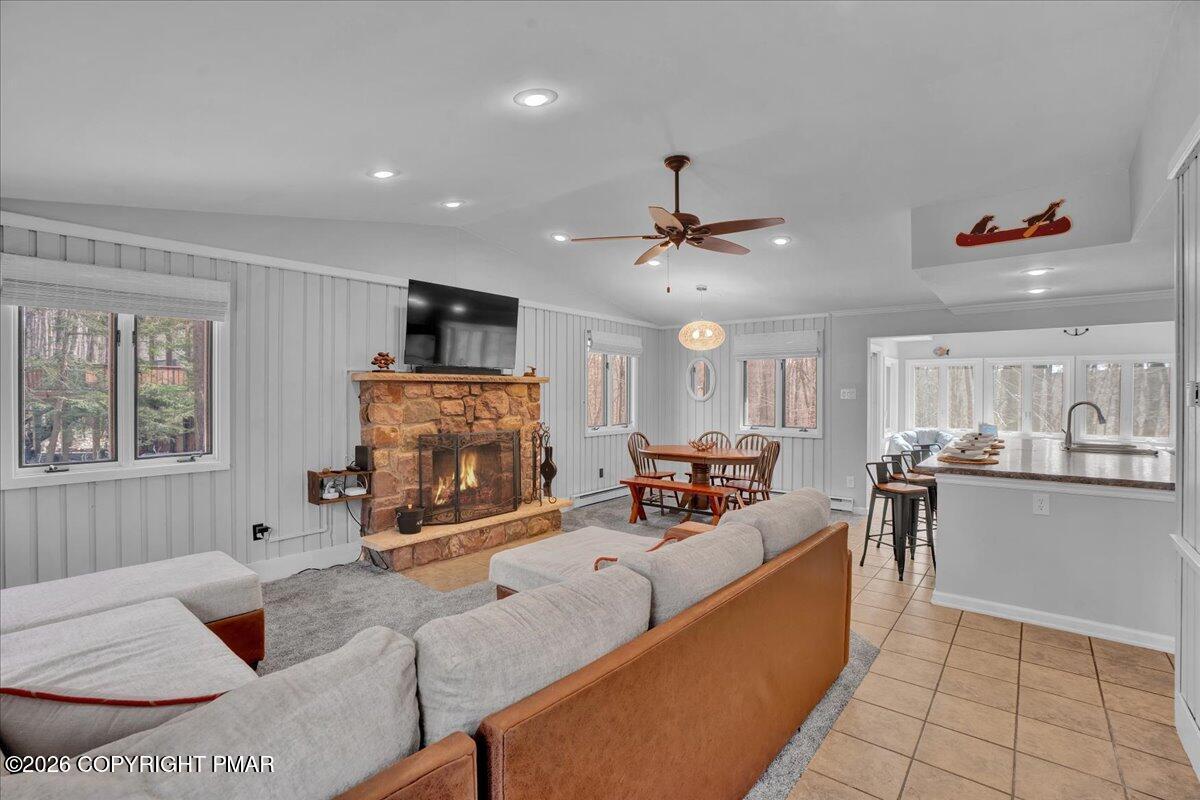 Image 3: 01-A7402234