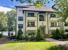 9 Midlake Drive 201b