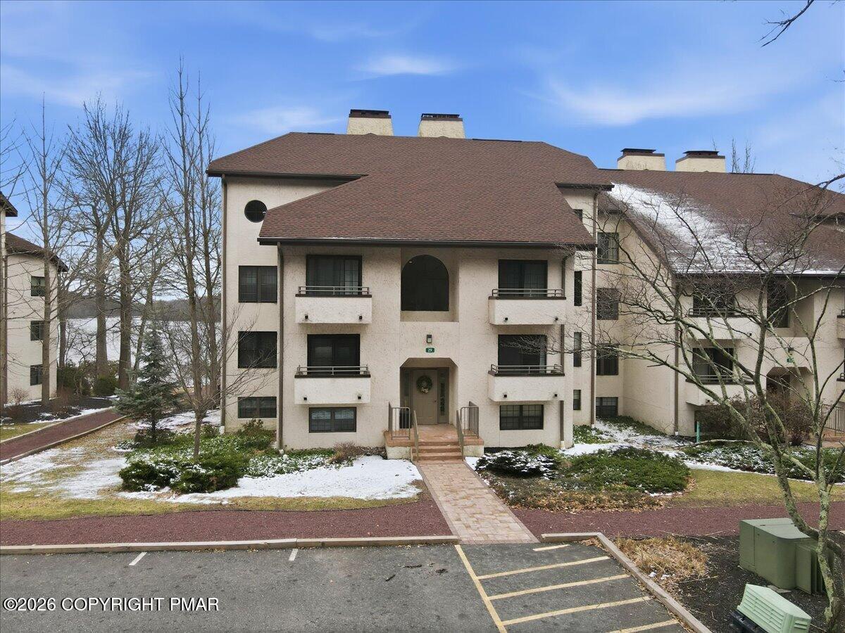 Image 4: Front Exterior