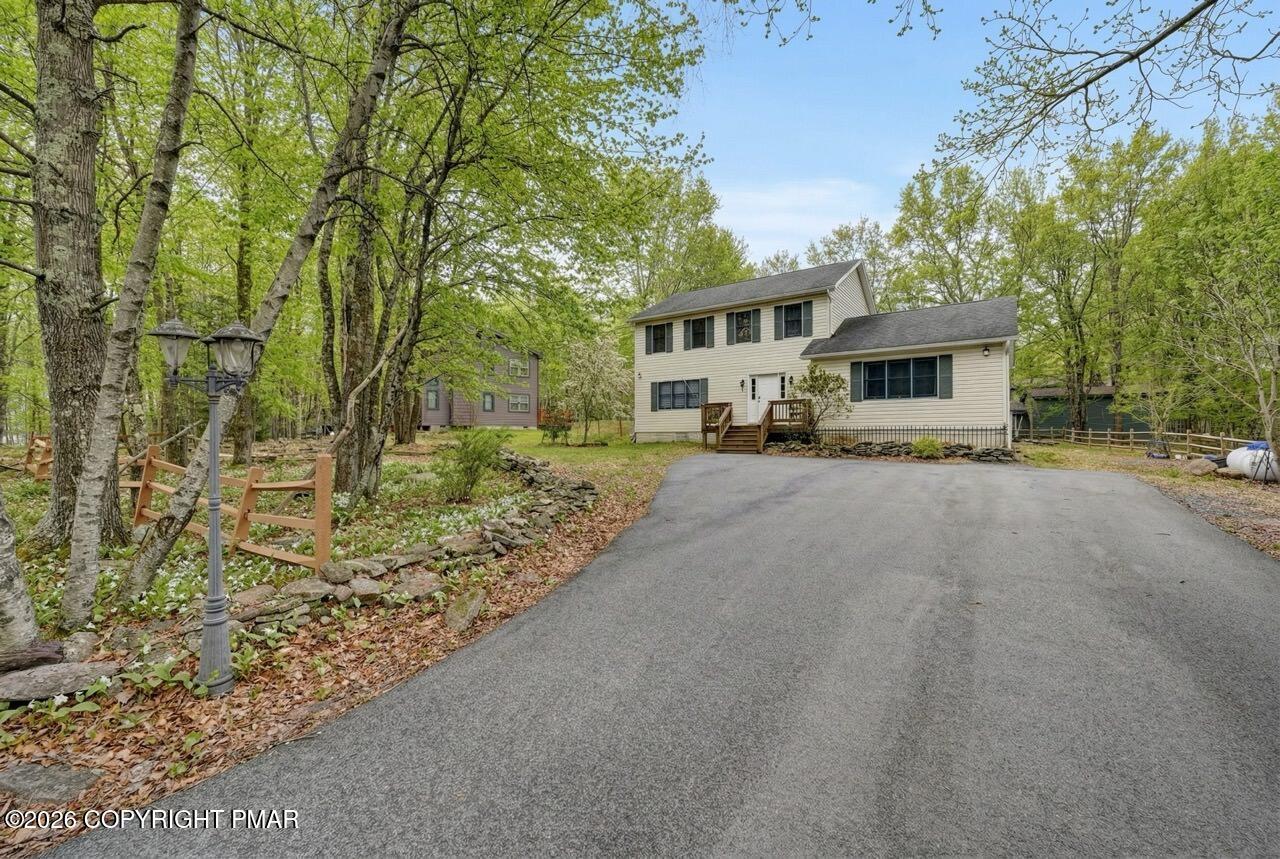 Image 2: Oversized Driveway