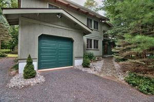 5169 Woodland Ave