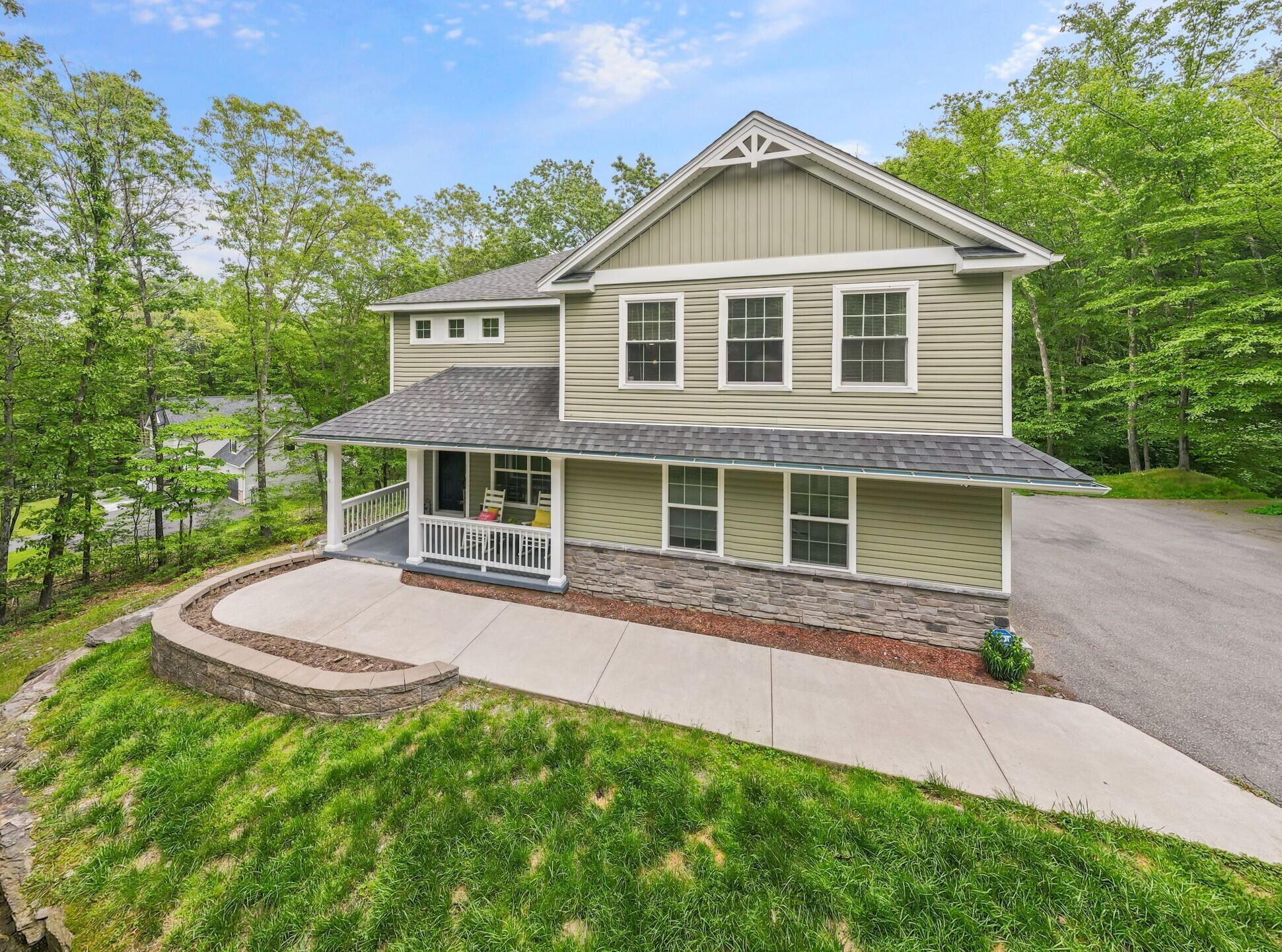 Image 1: 1127 Fillmore - front1