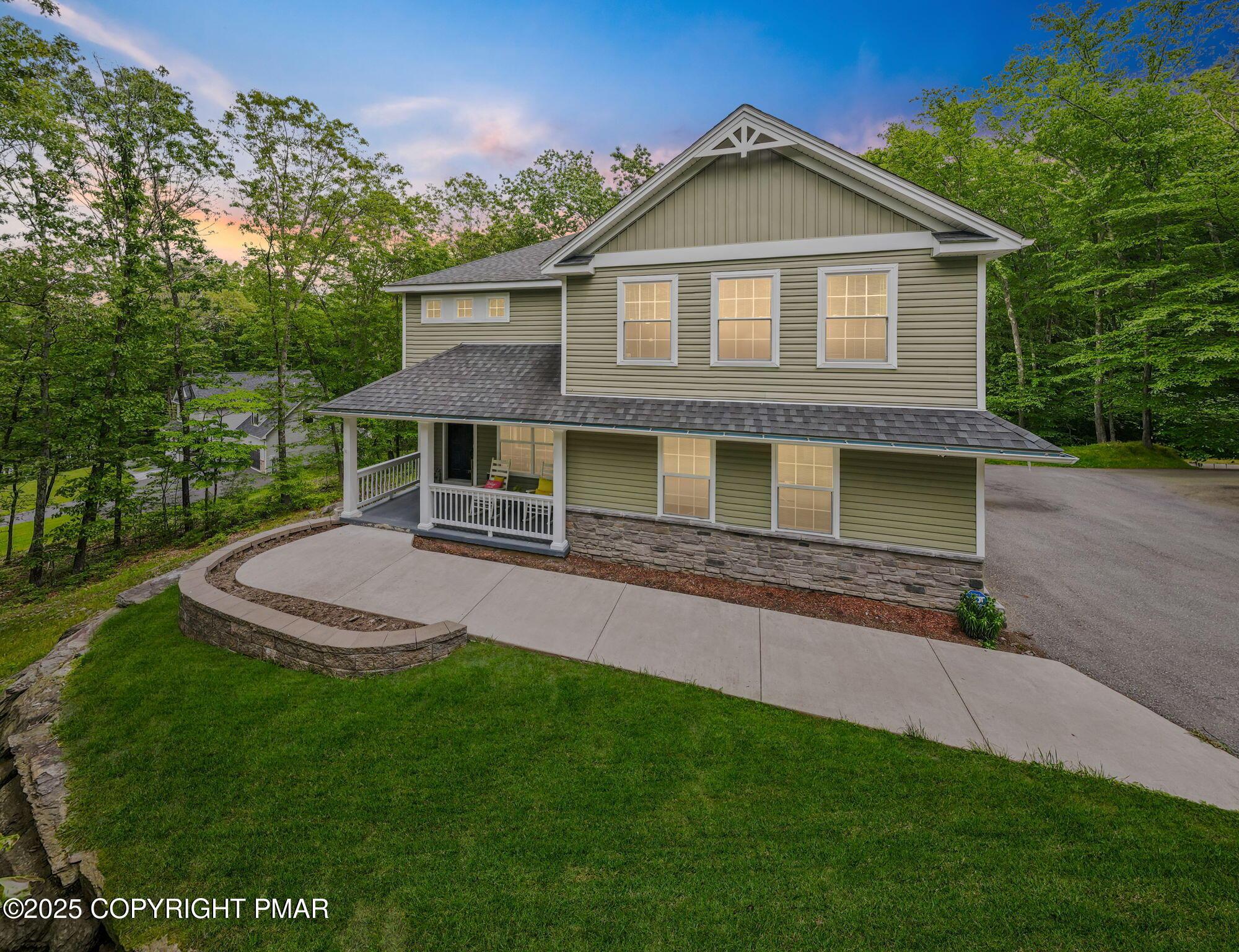 Image 1: 1127 Fillmore - front dusk