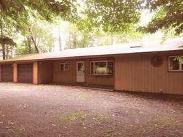 59 Lake Drive East