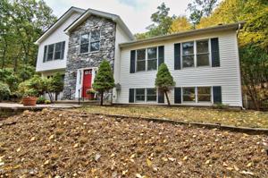 112 Hikers Hill Ln