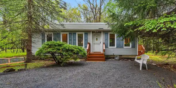 18 Berry Lane