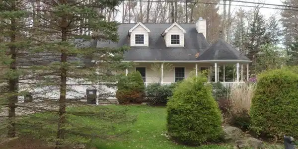 5232 Beechwood Rd