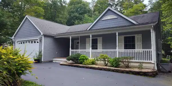 5212 Beechwood Road