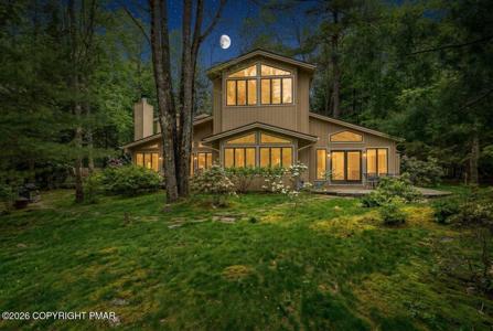 5290 Woodland Avenue