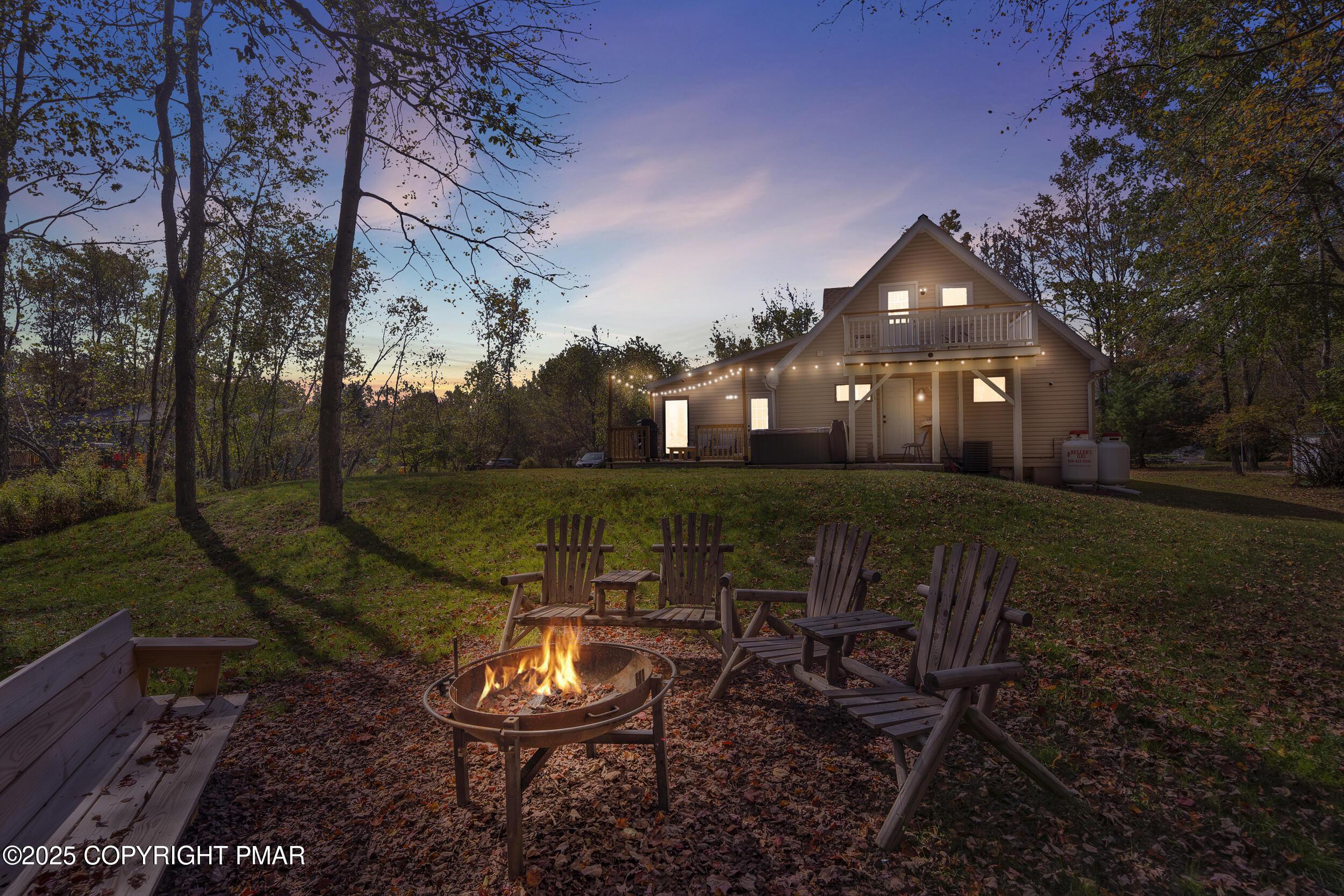 Image 1: a7405239-twilight