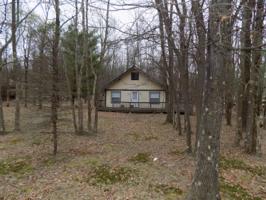 16 Locust Ln