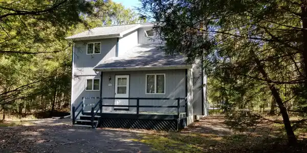 51 Hemlock Dr