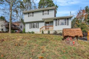 1052 Lake Of The Pines Blvd N