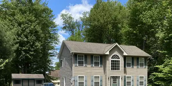 107 Birchwood