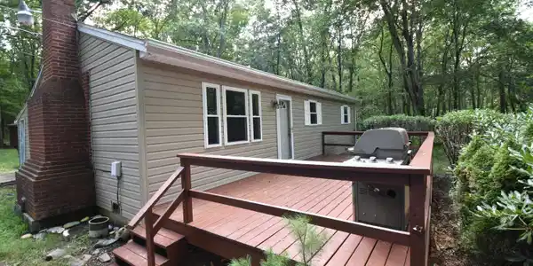 148 White Oak Drive
