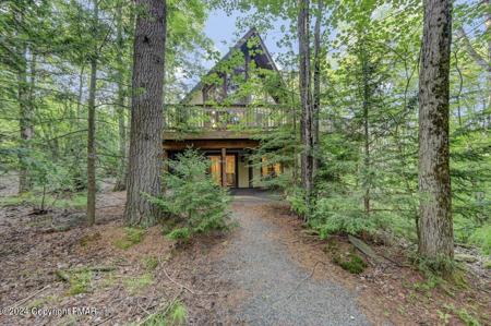 6210 Lakeview Drive